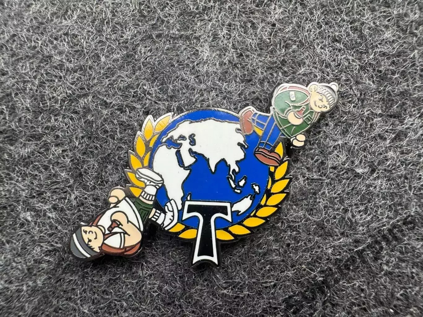 Серия Ультрас география. Торпедо Москва. Жёлтый.