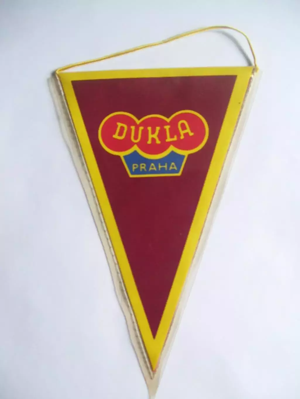 вымпел _ DUKLA_ PRAHA ..односторонний