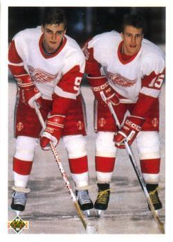 1990-91 Upper Deck Young Guns Checklist (Sergei Fedorov / Johan Garpenlov)