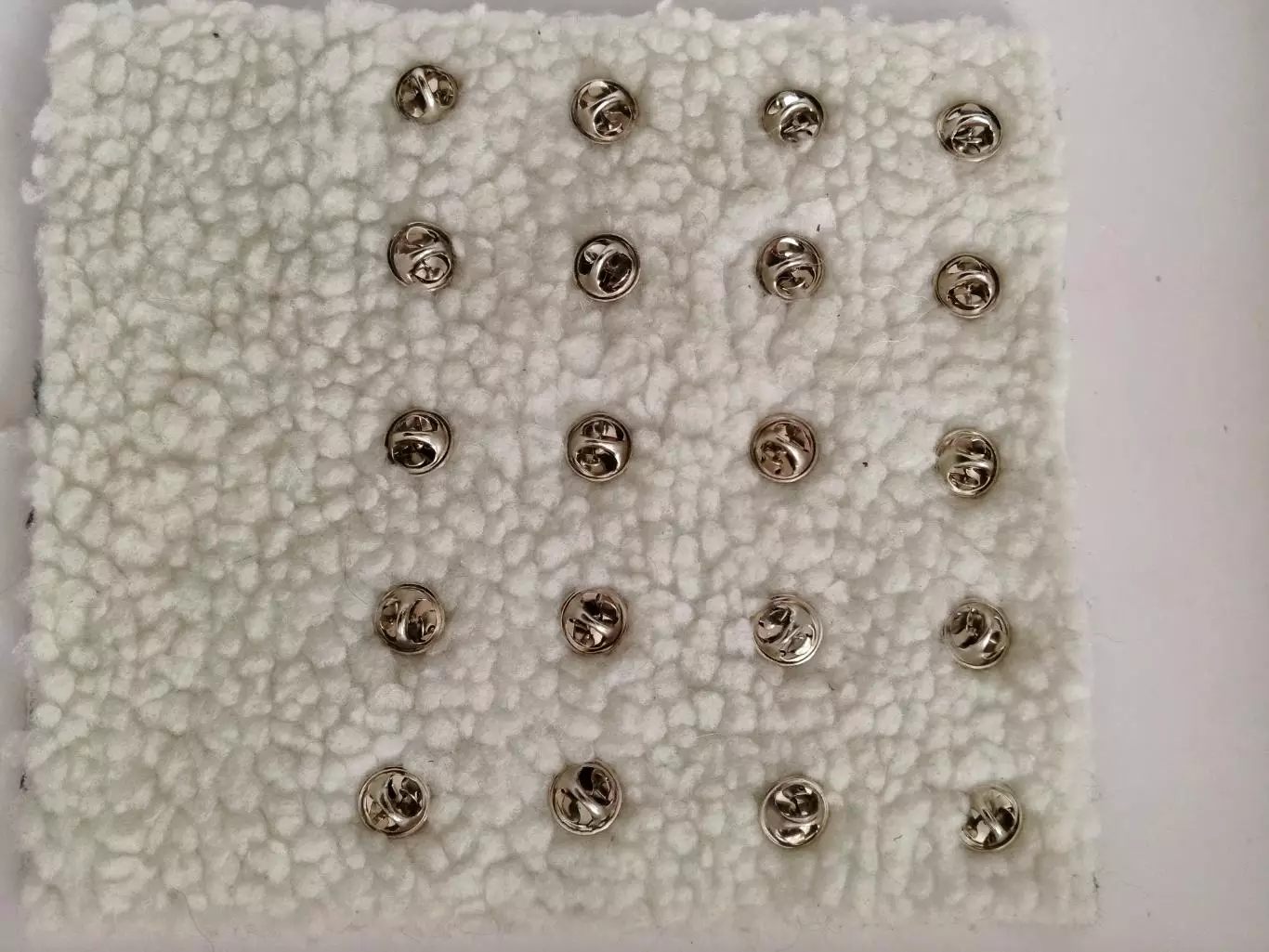 Чемпионат Германии 08/09, все участники. Знаки куплены вГермании,смола. 1