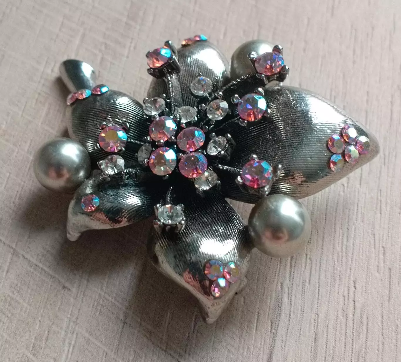 Брошь. Брошка. Цветок. 1