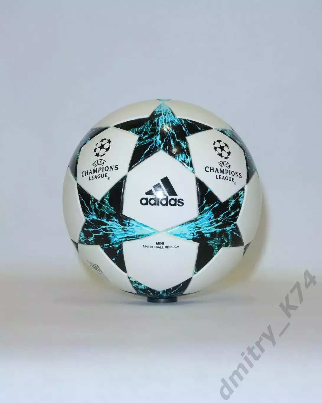 Мяч MINI Match Ball Replica UEFA CHAMPIONS LEAGUE 2017