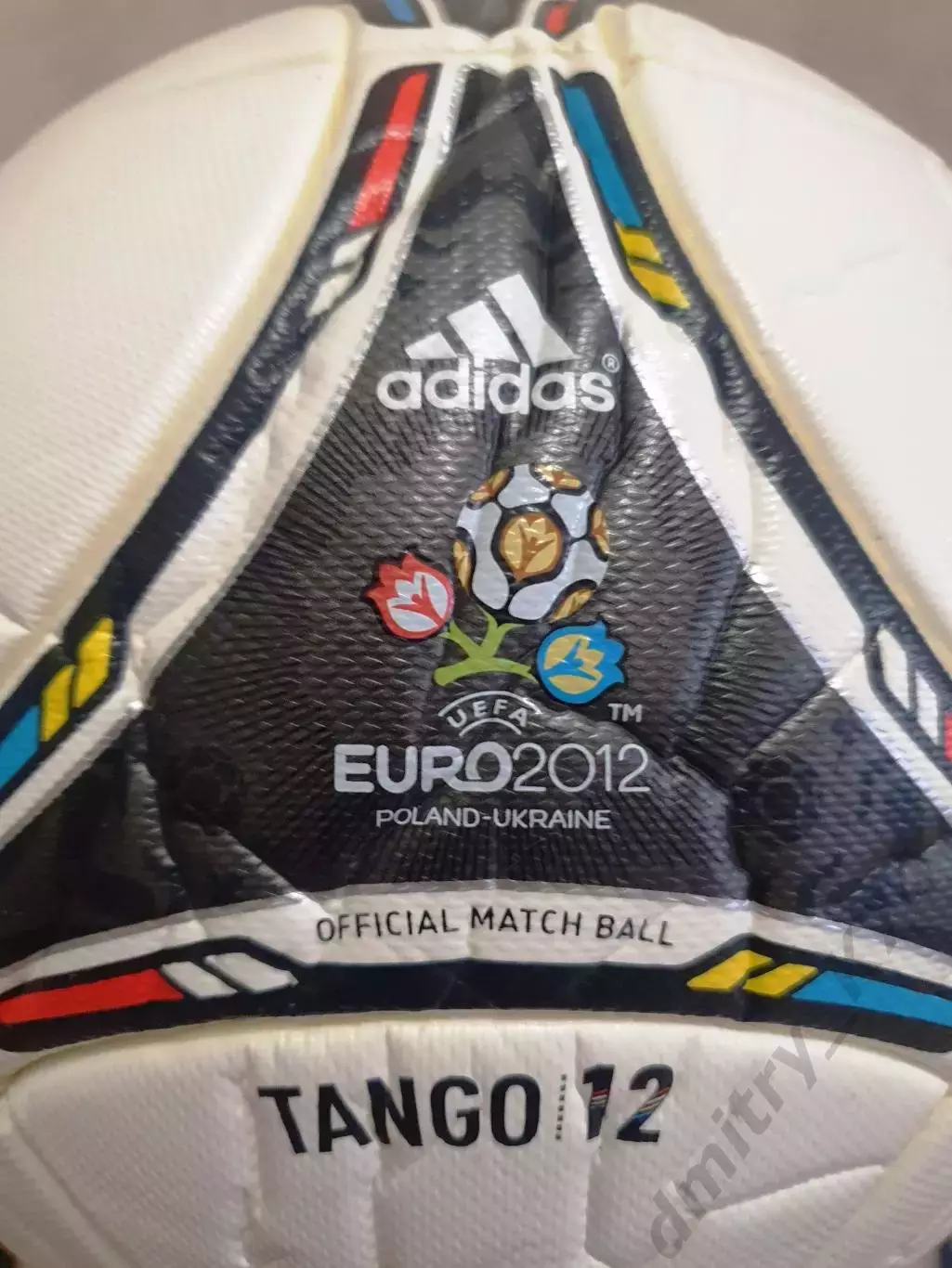 Официальный мяч ADIDAS TANGO 12 EURO 2012 3