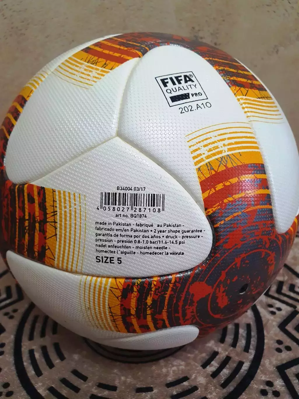 Официальный мяч ADIDAS UEFA EUROPA LEAGUE 2017 - 2018 1