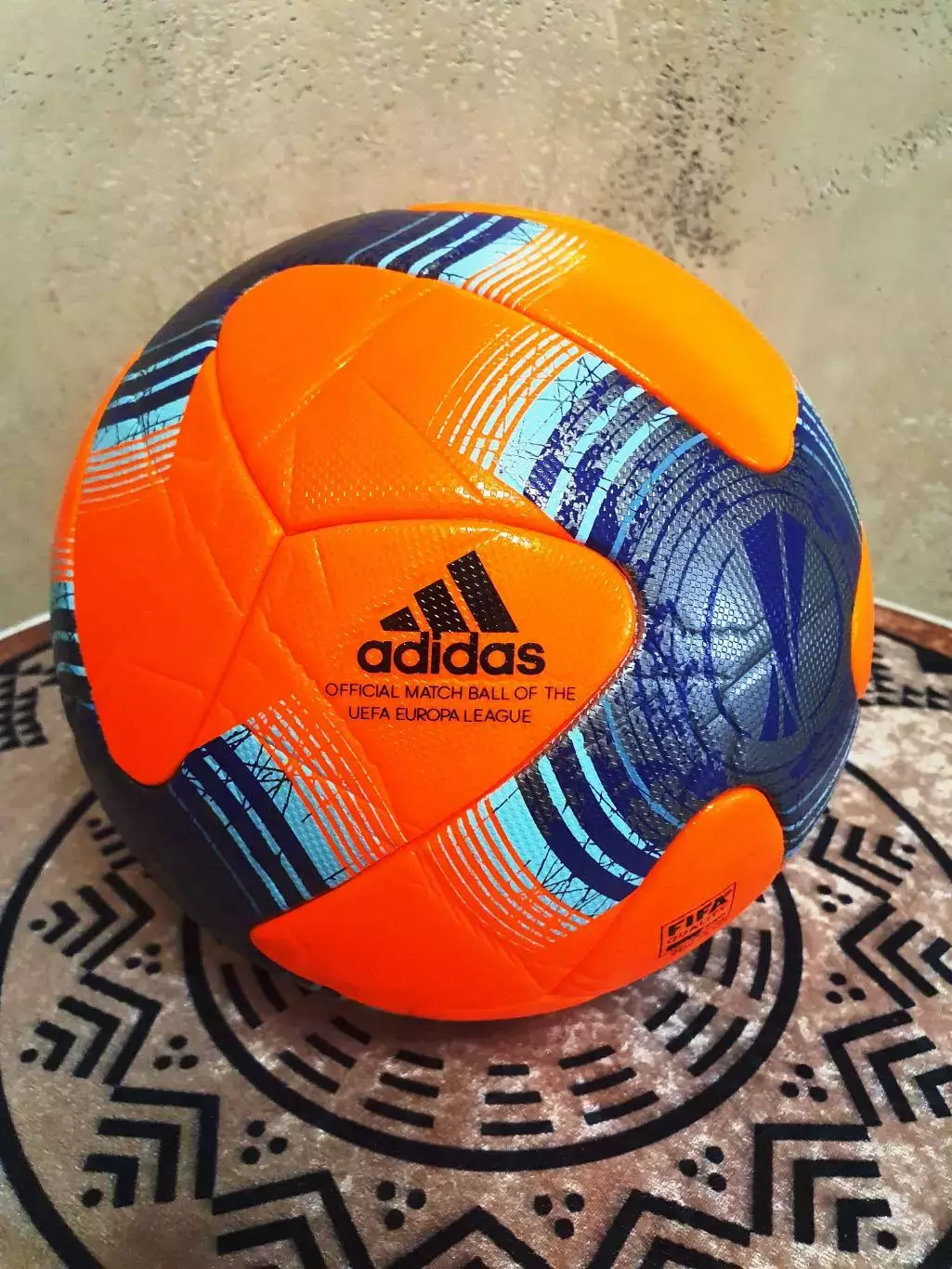 Официальный мяч ADIDAS UEFA EUROPA LEAGUE 2017 - 2018 1