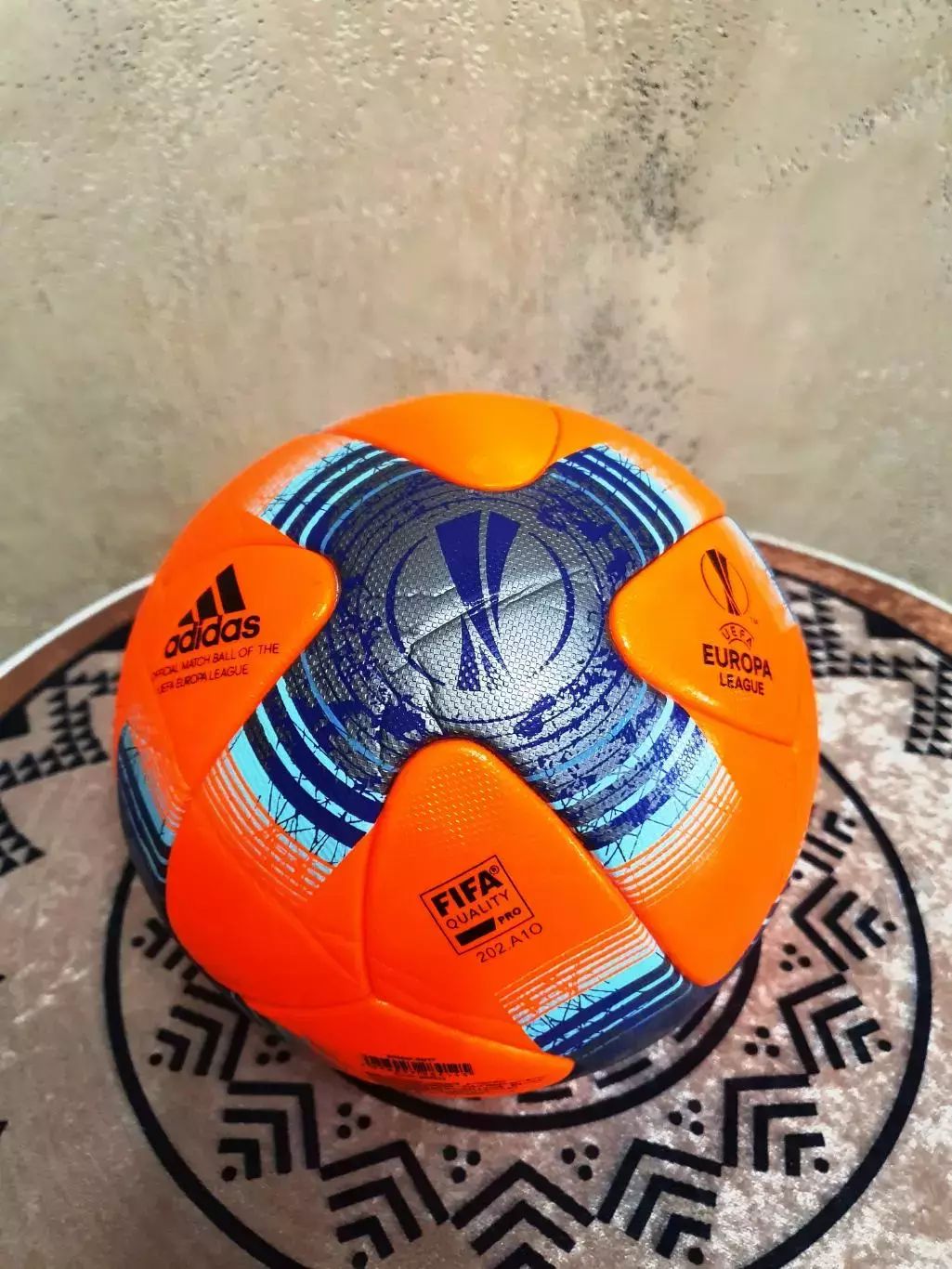 Официальный мяч ADIDAS UEFA EUROPA LEAGUE 2017 - 2018 4