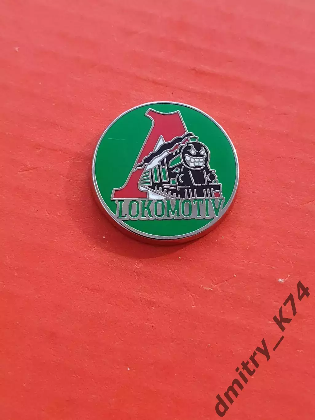 Значок ФК ЛОКОМОТИВ.