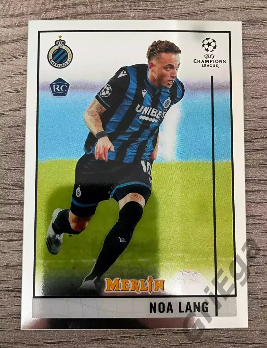 Карточка новичка Noa Lang Club Brugge