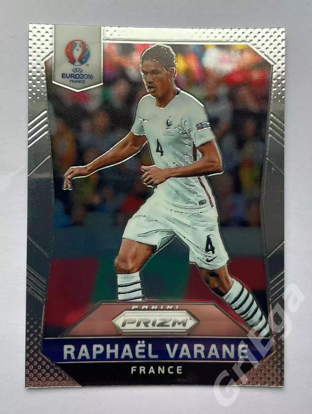 Футбол. Карточка Raphael Varane PANINI Чемпионат Европы 2016 Prizm