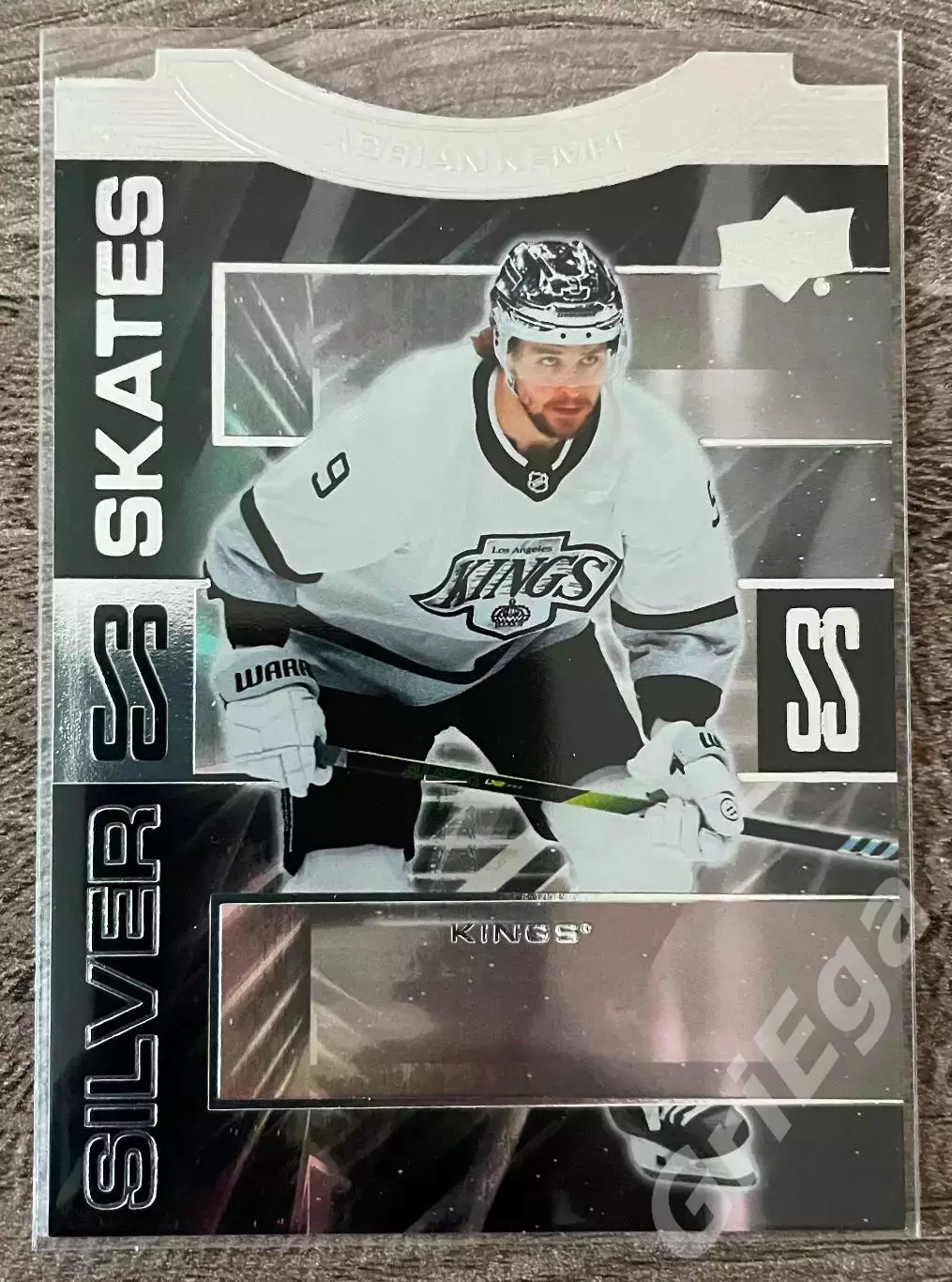 Хоккей карточка Adrian Kempe/Адриан Кемпе (Los Angeles Kings/Лос-Анджелес Кингз)