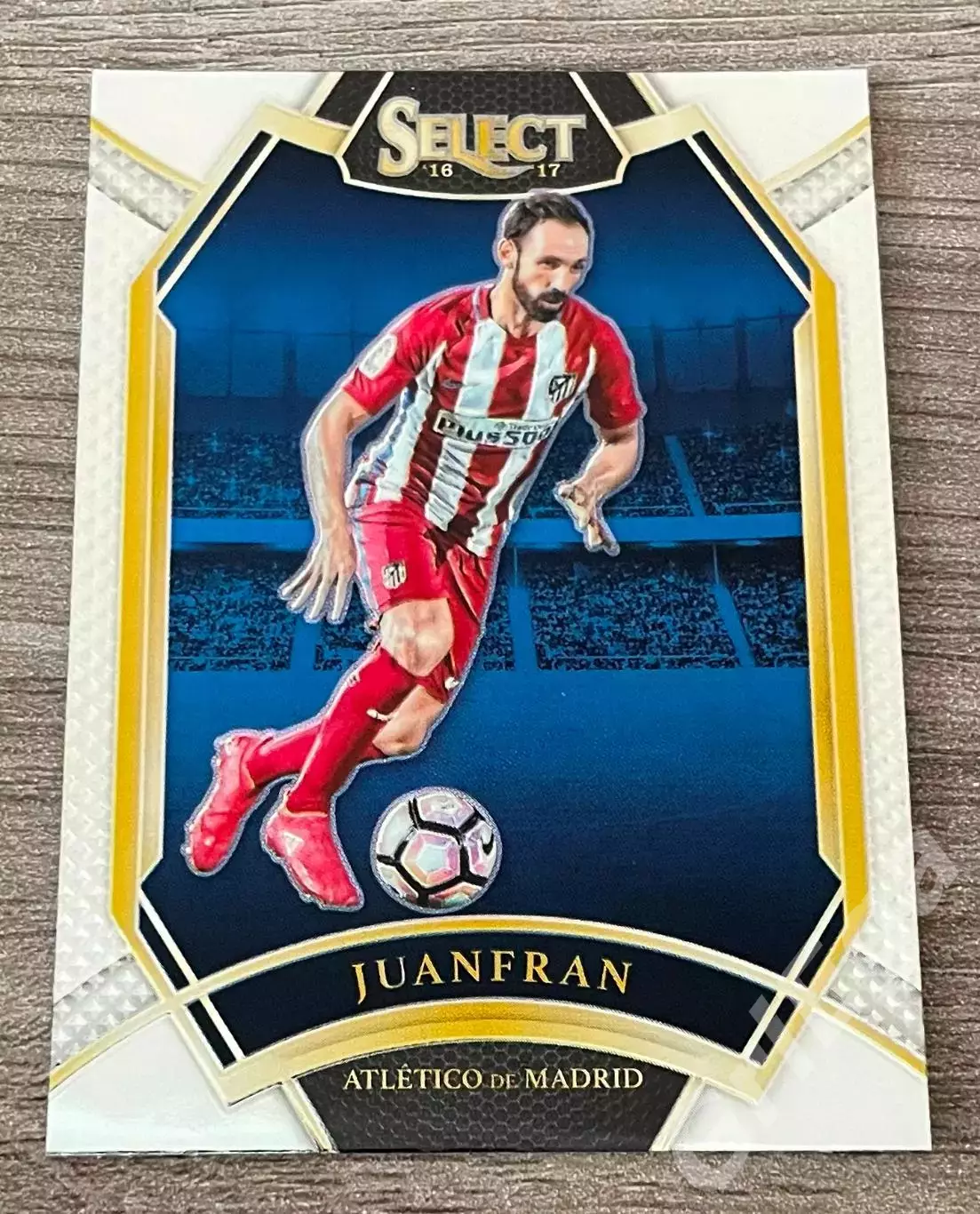 Карточка Juanfran/Хуанфран (Atletico Madrid/Атлетико Мадрид) PANINI 2016-17