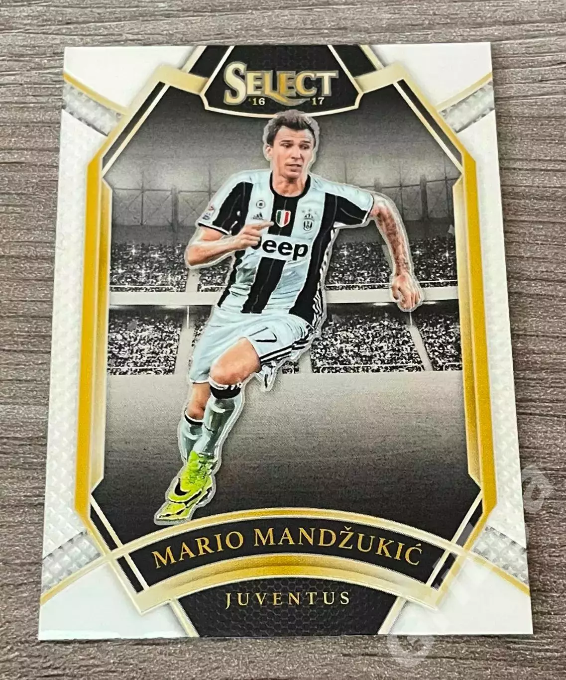 Карточка Mario Mandzukic/Марио Манджукич (Juventus/Ювентус) PANINI 2016-17