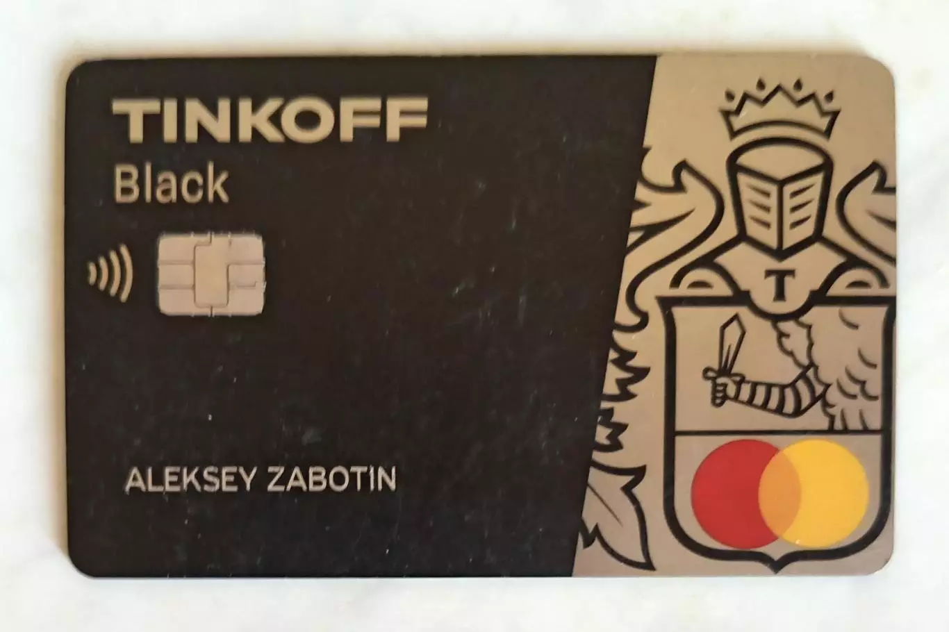 Банковская карта. TINKOFF Black. Mastercard.