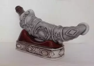 Фаянсовая бутылка от вина.