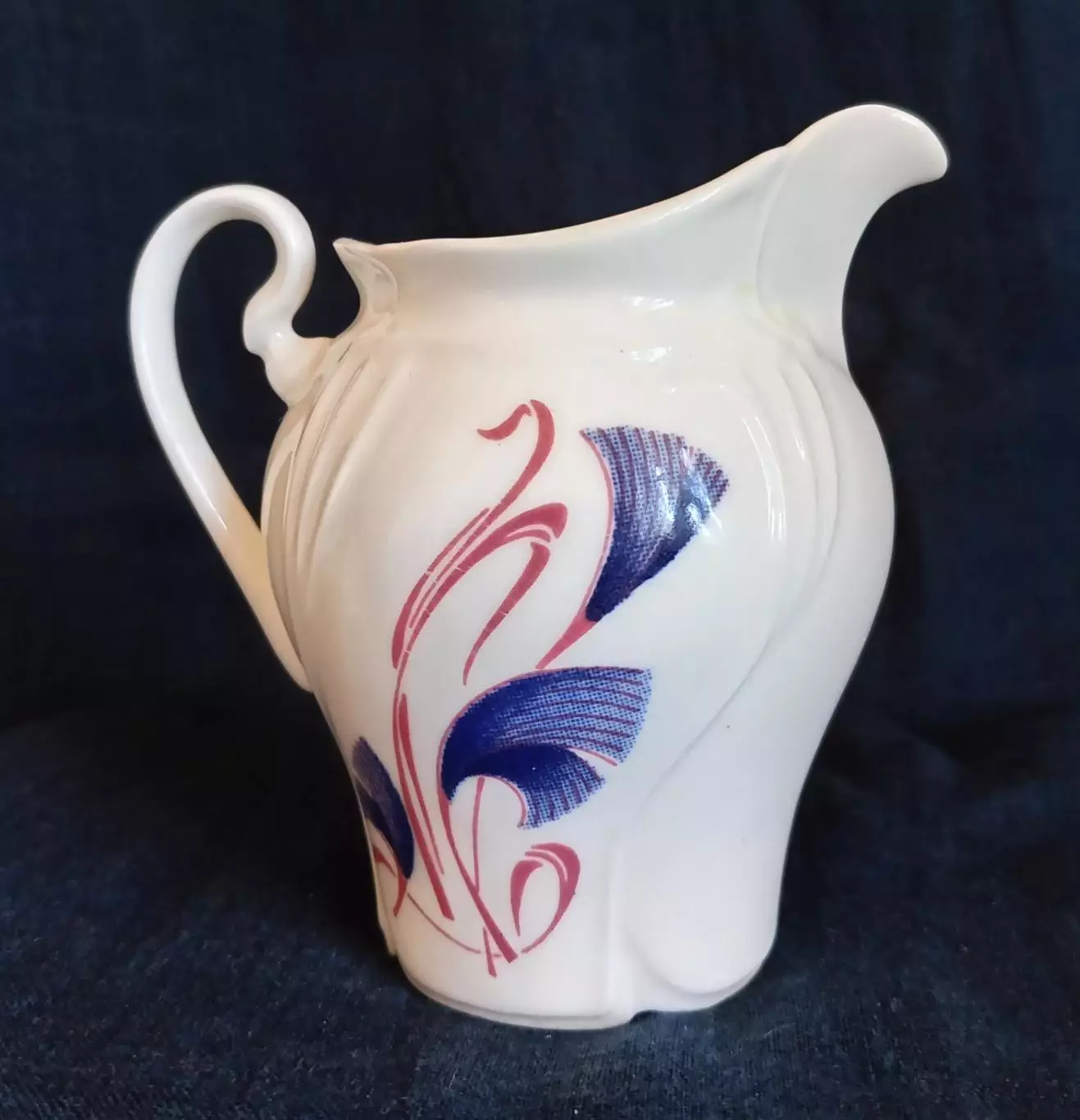 Молочник из костяного фарфора Artil Bone china Romania. Румыния. 1970-е г.