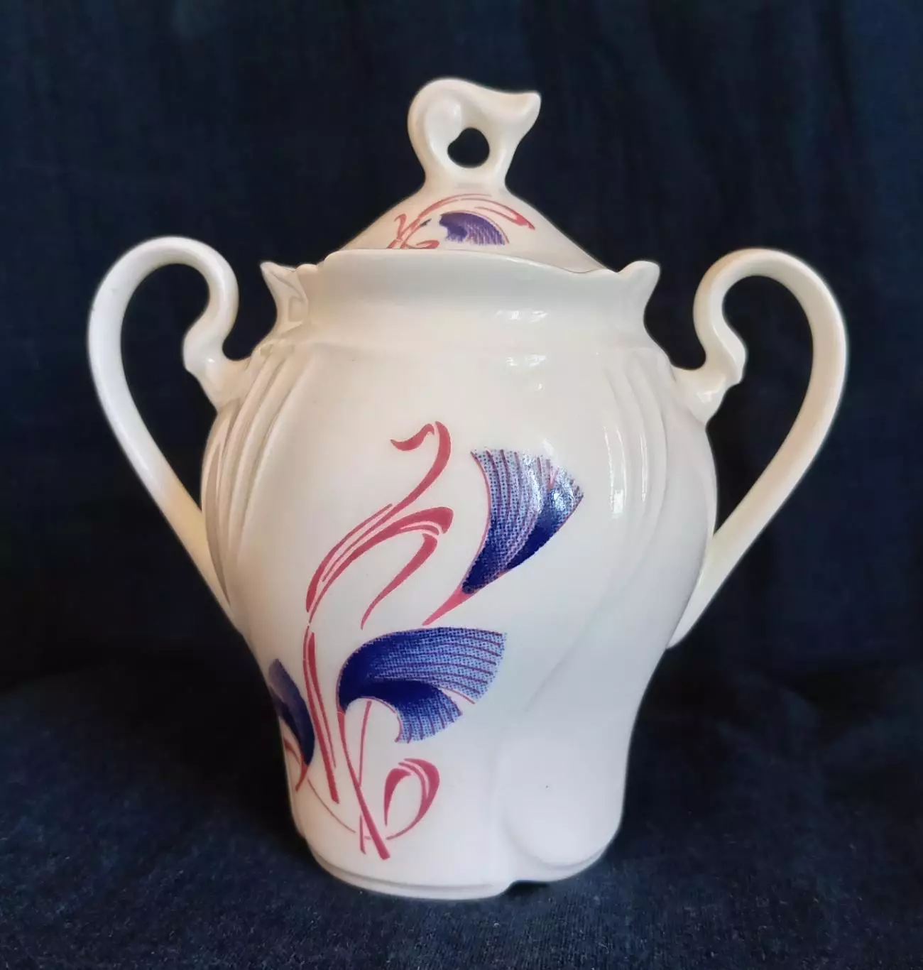 Сахарница из костяного фарфора Artil Bone china Romania. Румыния. 1970-е г.