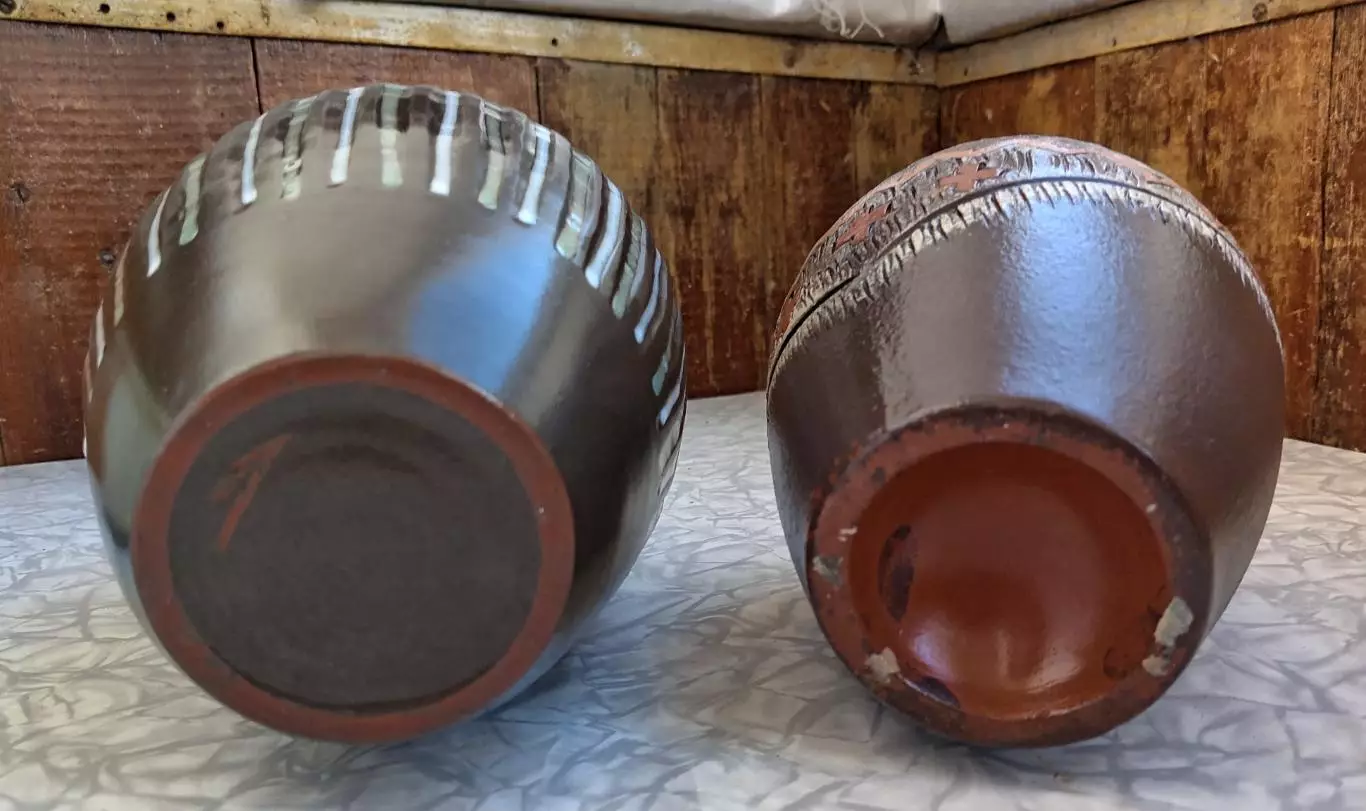 Керамическая бутылка от вина. СССР. Продаётся лотом из 2-х штук. 4