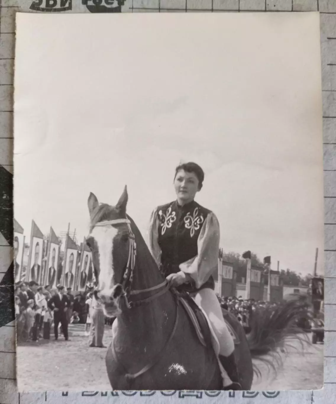 Фото СССР. Демонстрация, 7 ноября. 1960-е г. УзССР. Хива.