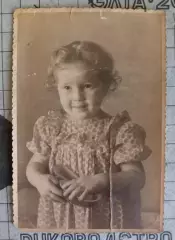Фото СССР. Девочка в платье. 1950-е г