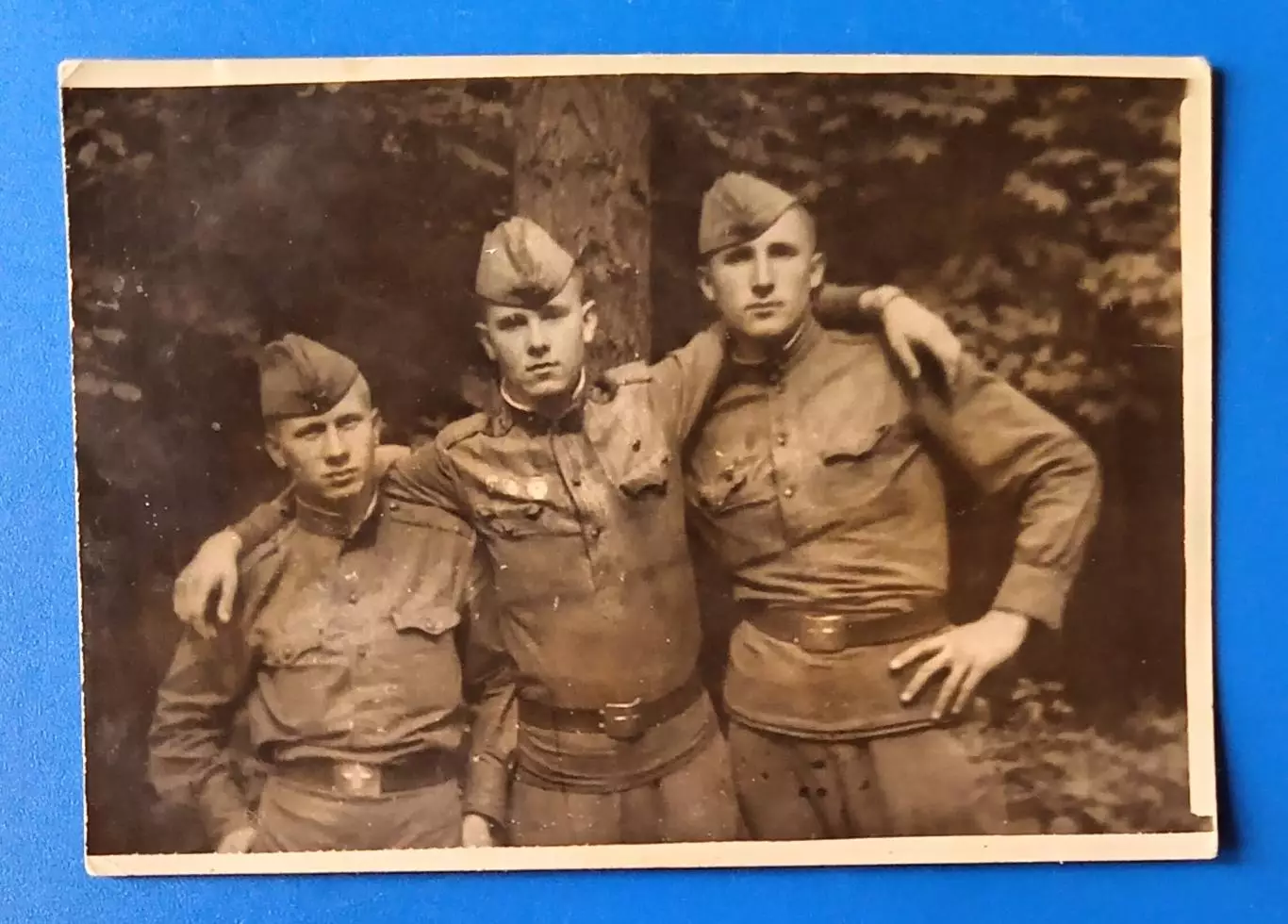 Фото СССР. Солдат форма пилотка армия. 1950-е г