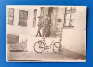 Фото СССР. Велосипед. Солдат форма армия. 1950-е г