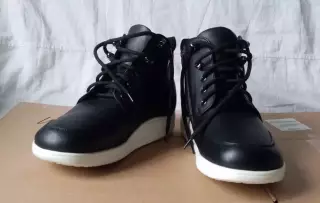 Демисезонные ботинки. Натуральная кожа. COMFORT HEALTH SHOES.