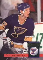 Хоккейная карточка 1993-94 Donruss #287 Виталий Карамнов