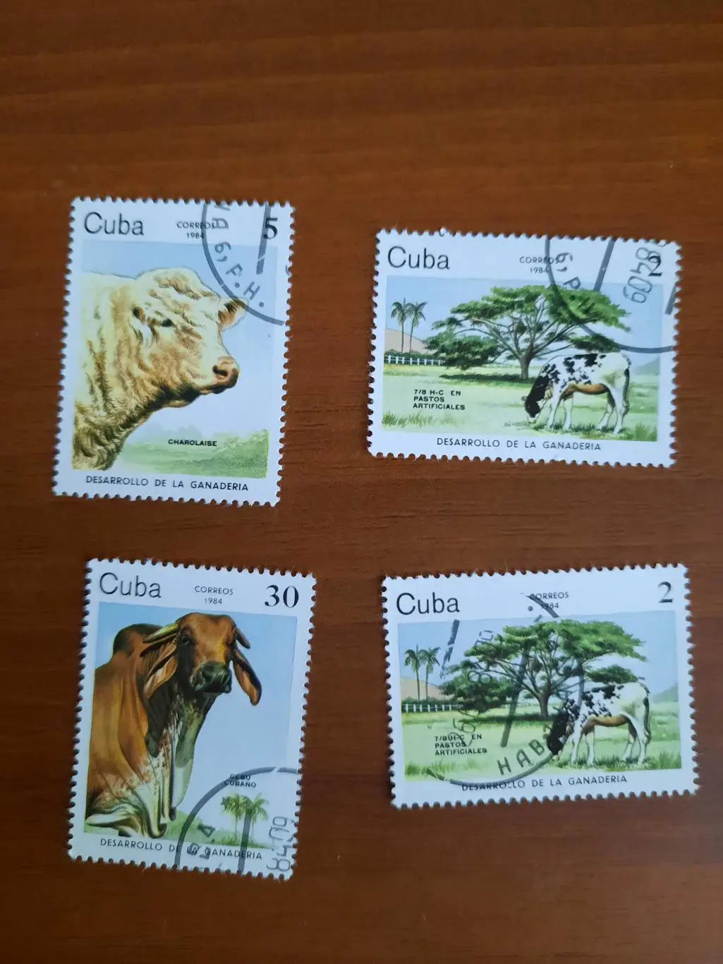 Марки. Куба. Домашние животные