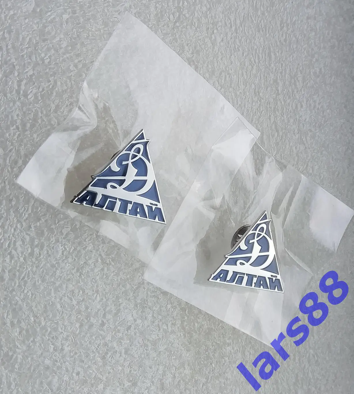 Значок ХК ДИНАМО -АЛТАЙ Барнаул (СЛУЖЕБНЫЙ, ВХЛ) - официальное издание 2024/25.