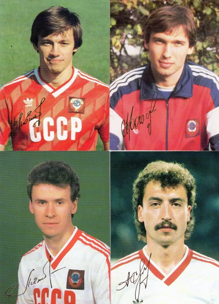 Открытка с автографом. С.Алейников.Динамо Минск