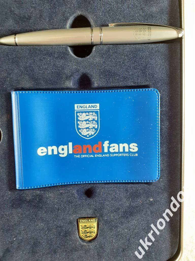 Набор для болельщиков сборной Англии в 2006/07 Ежегодник Значек ручка коробка 2