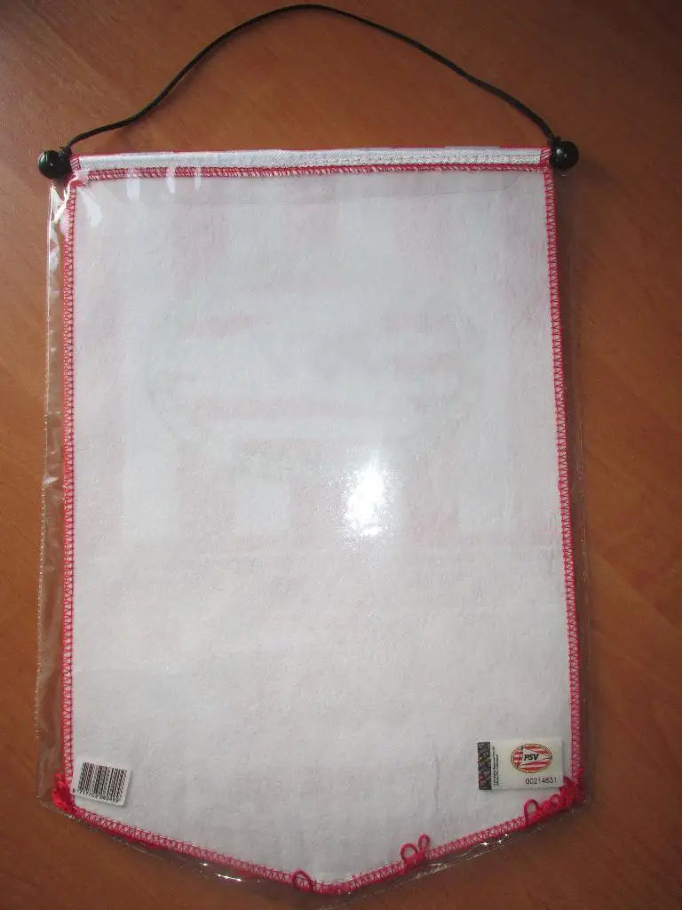 Вымпел ФК ПСВ Эйндховен. 1