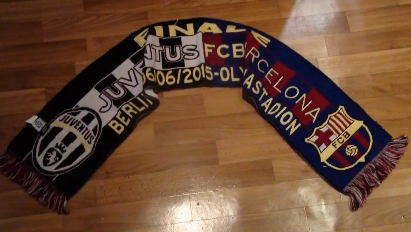 Шарф финала Лиги Чемпионов 2015, вид 1, Ювентус Италия - Барселона
