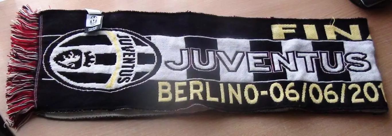 Шарф финала Лиги Чемпионов 2015, вид 2, Ювентус Италия - Барселона