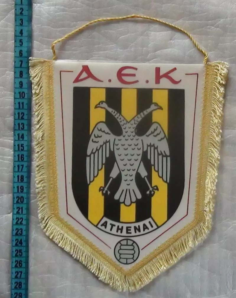 Вымпел ФК АЕК Афины, Греция