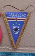 Вымпел ФК Сампдория Генуя, Италия, с матча Металлист Харьков