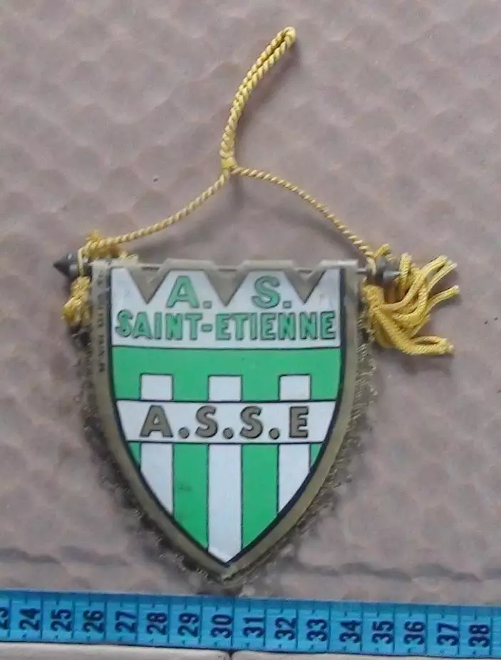 Вымпел ФК Сент-Этьен Сент-Этьен, Франция, с матча Динамо Киев 1975-76