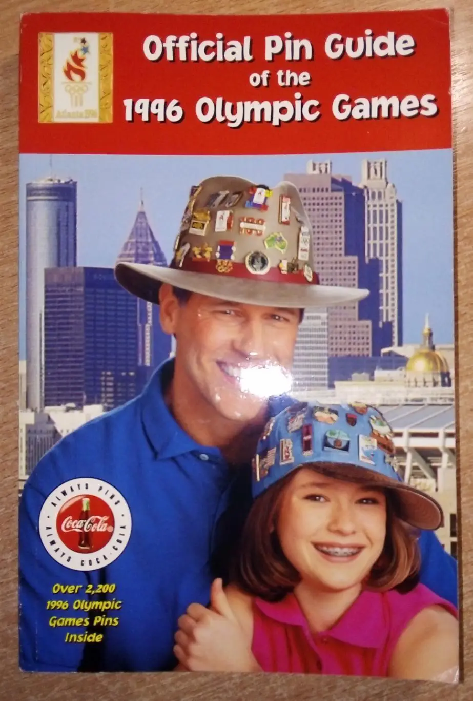 Олимпийские значки. Атланта-1996» (англ.яз.)