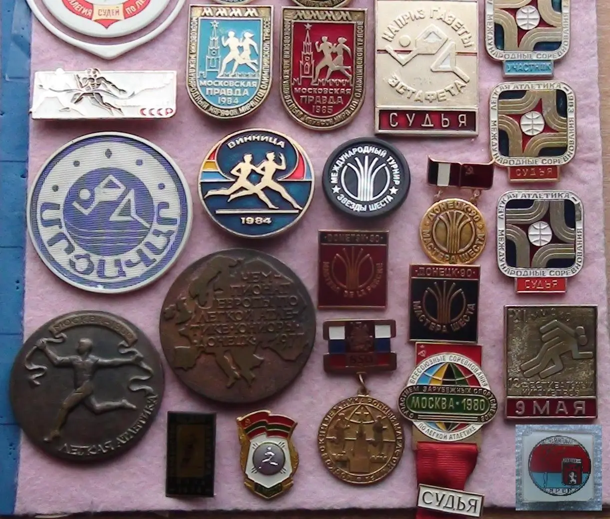 Лёгкая атлетика. Коллекция знаков, цена за лот 2