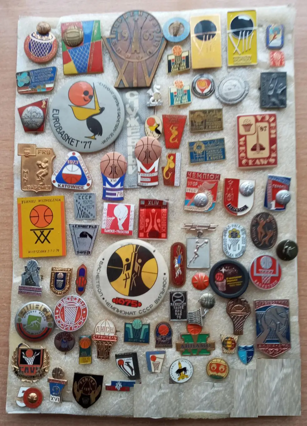 Баскетбол. Коллекция значков клубы, федерации, соревнования, СССР, Европа, мир