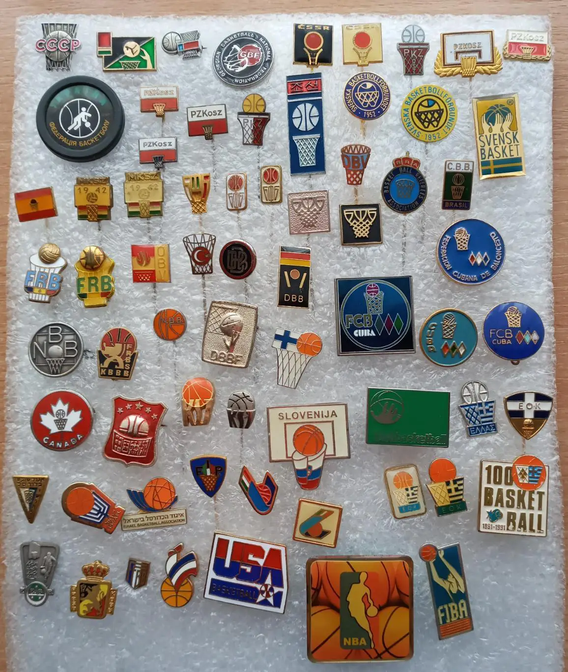 Баскетбол. Коллекция значков клубы, федерации, соревнования, СССР, Европа, мир 1