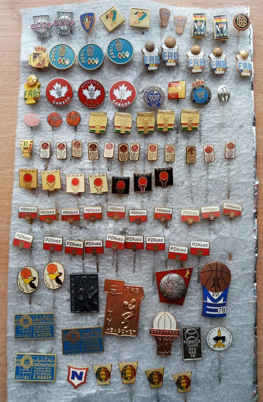 Баскетбол. Коллекция значков клубы, федерации, соревнования, СССР, Европа, мир 2