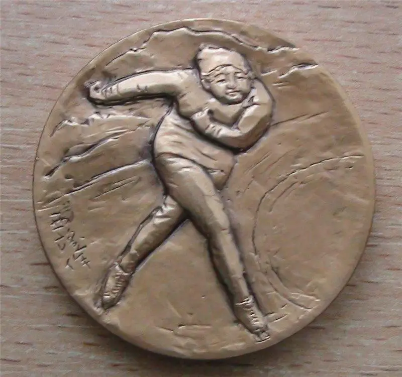 Олимпийские игры. Медаль Зимних ОИ 1972, Саппоро, Япония, бронза