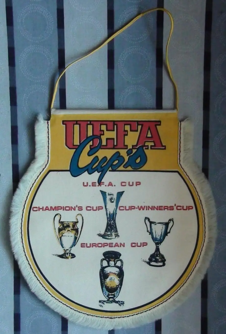 УЕФА, вымпел 1