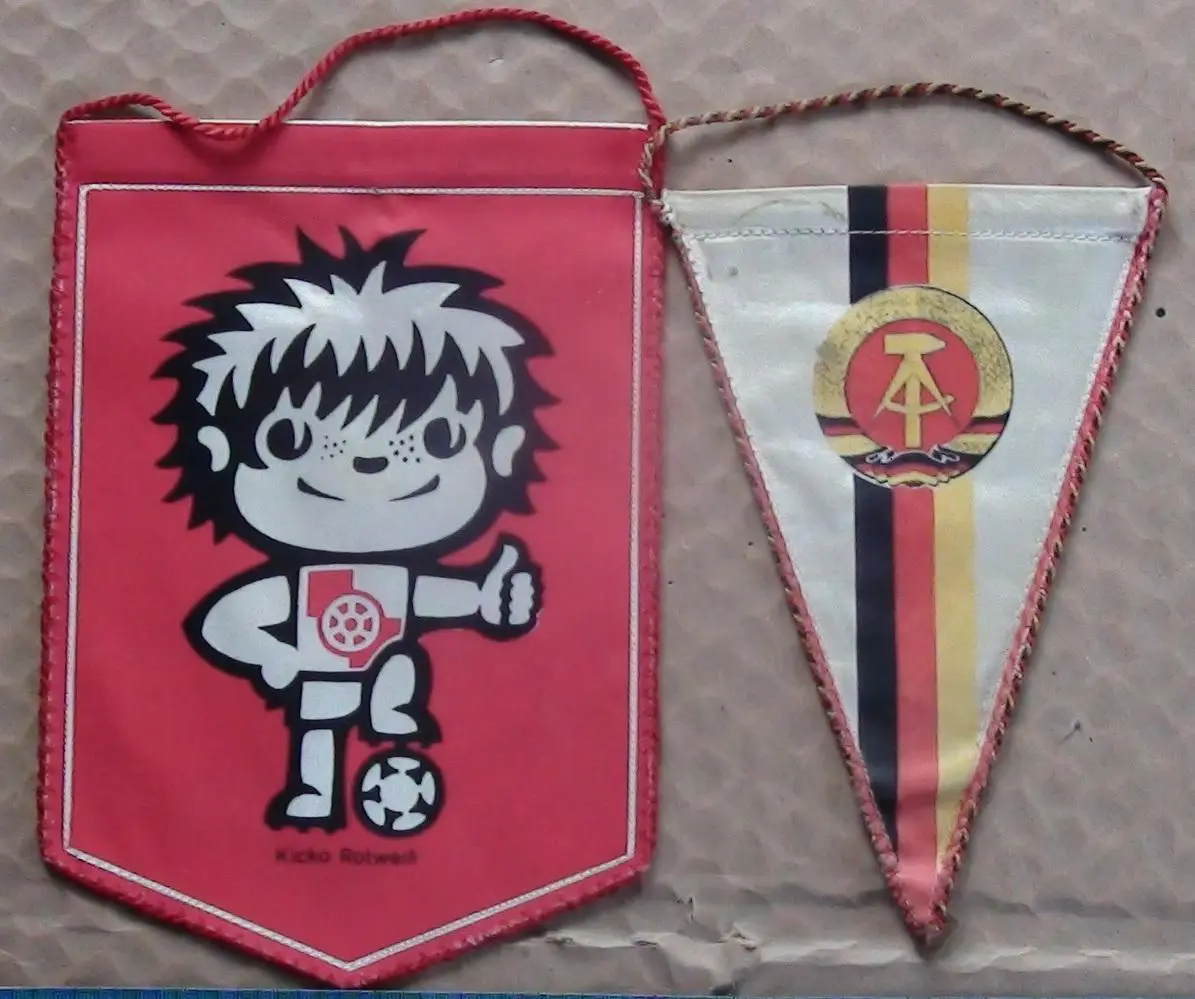 ГДР. Рот-Вайсс Эрфурт, справа 1