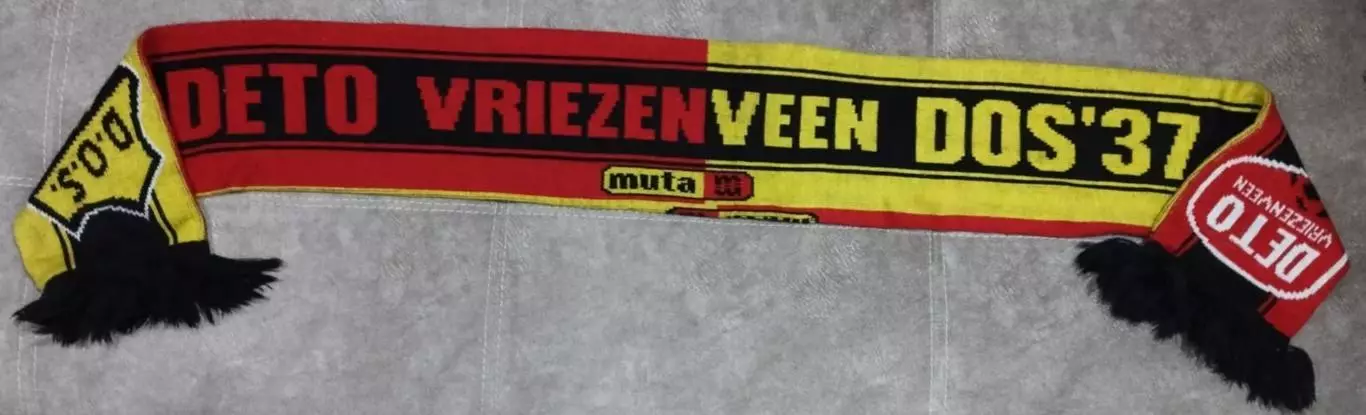 Шарф Нидерланды, низшая лига