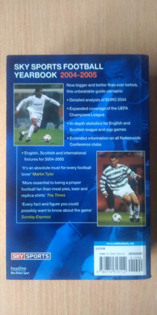 Ежегодник Rothmans Football Yearbook 2004-05 1