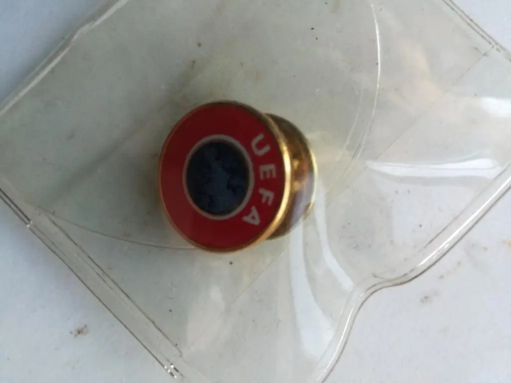 Знак. Эмблема УЕФА - UEFA. Официальный