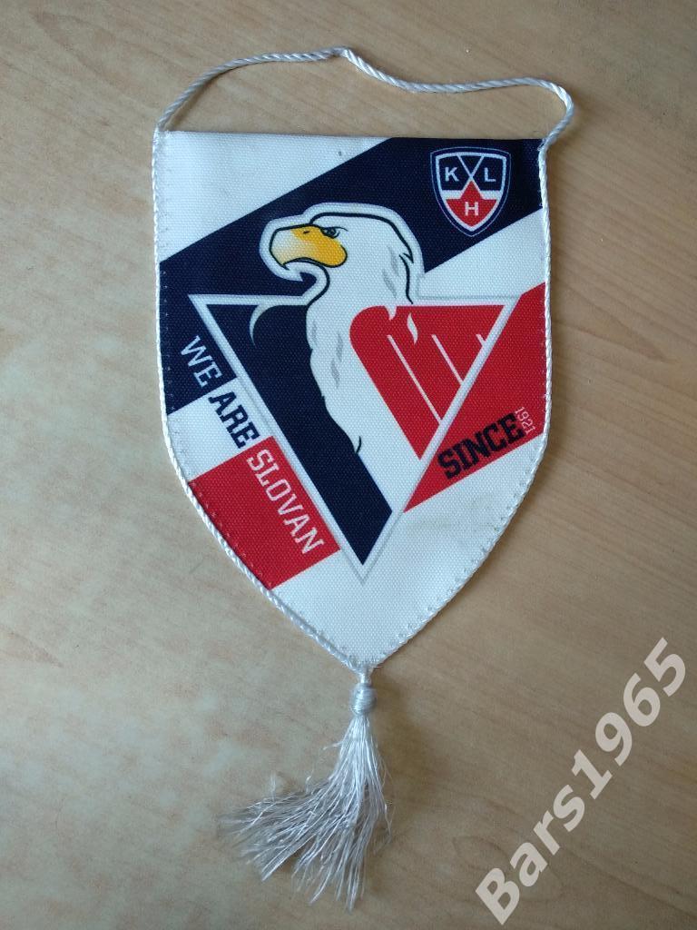 Вымпел ХК Slovan Слован 1