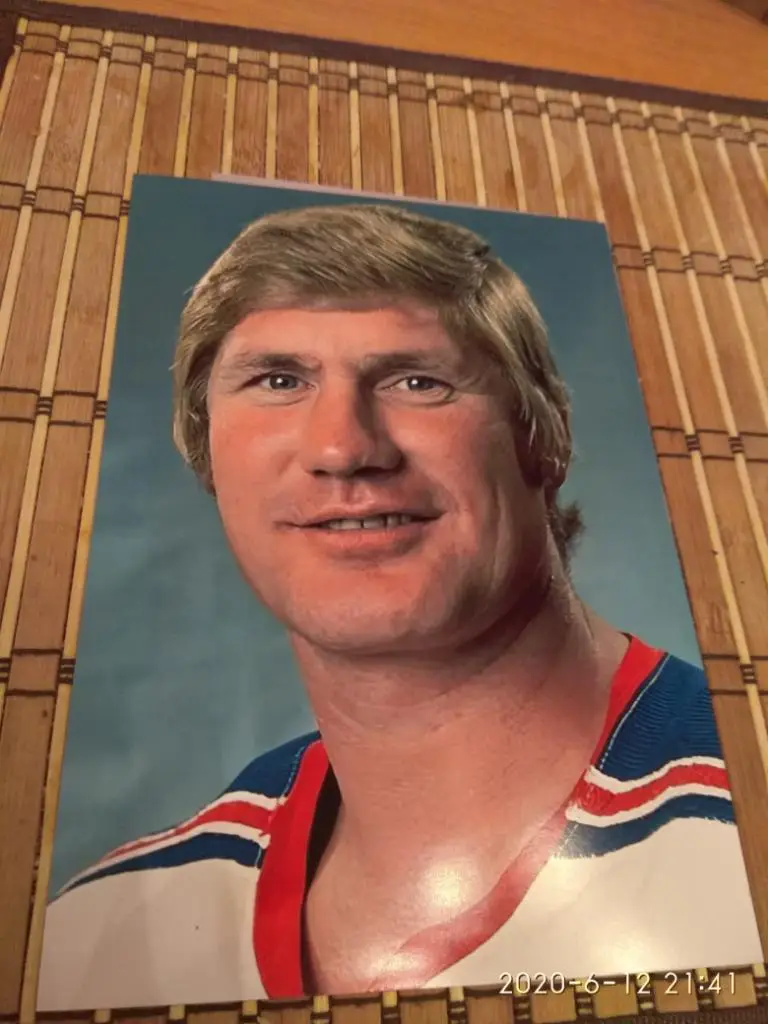 ВИК ХЭДФИЛД